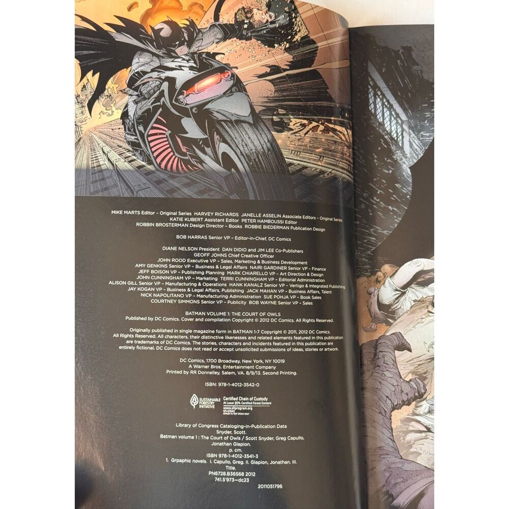 Batman Vol 1 The Court of Owls The New 52 DC Comics 2012 Paperback Scott Snyder - Picture 9 of 10